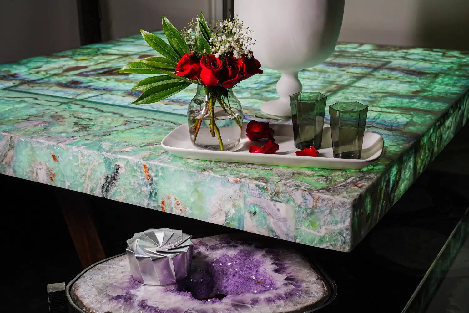 15 Stunning Home Decor Ideas with Onyx Lighting