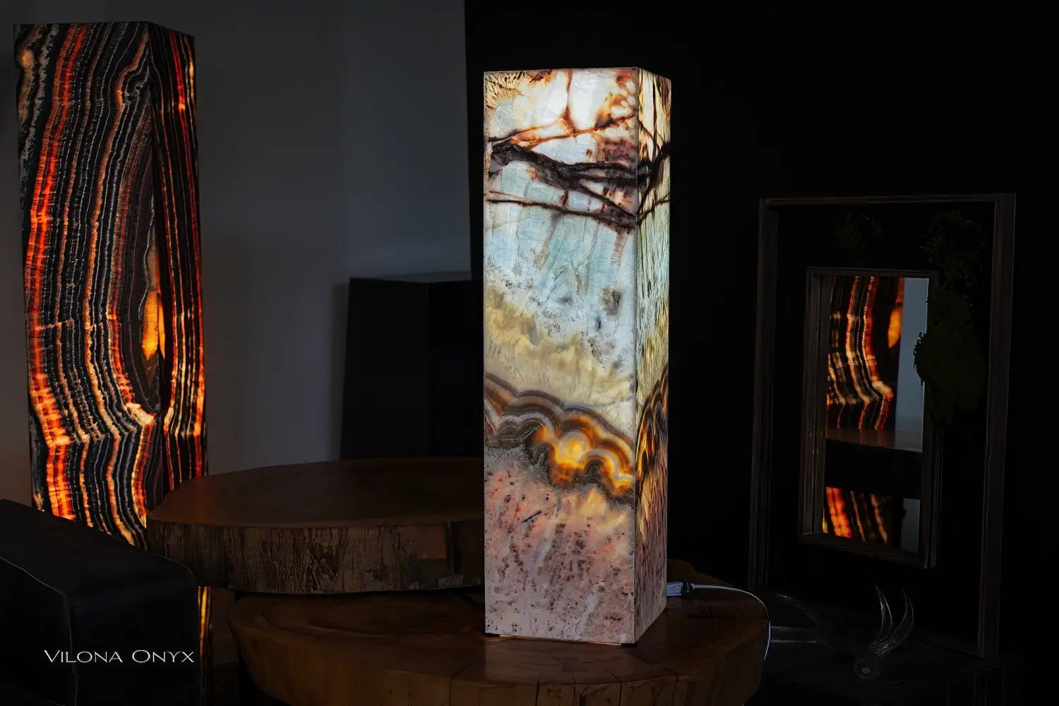 7 Reasons Why an Onyx Table Lamp is the Perfect Addition