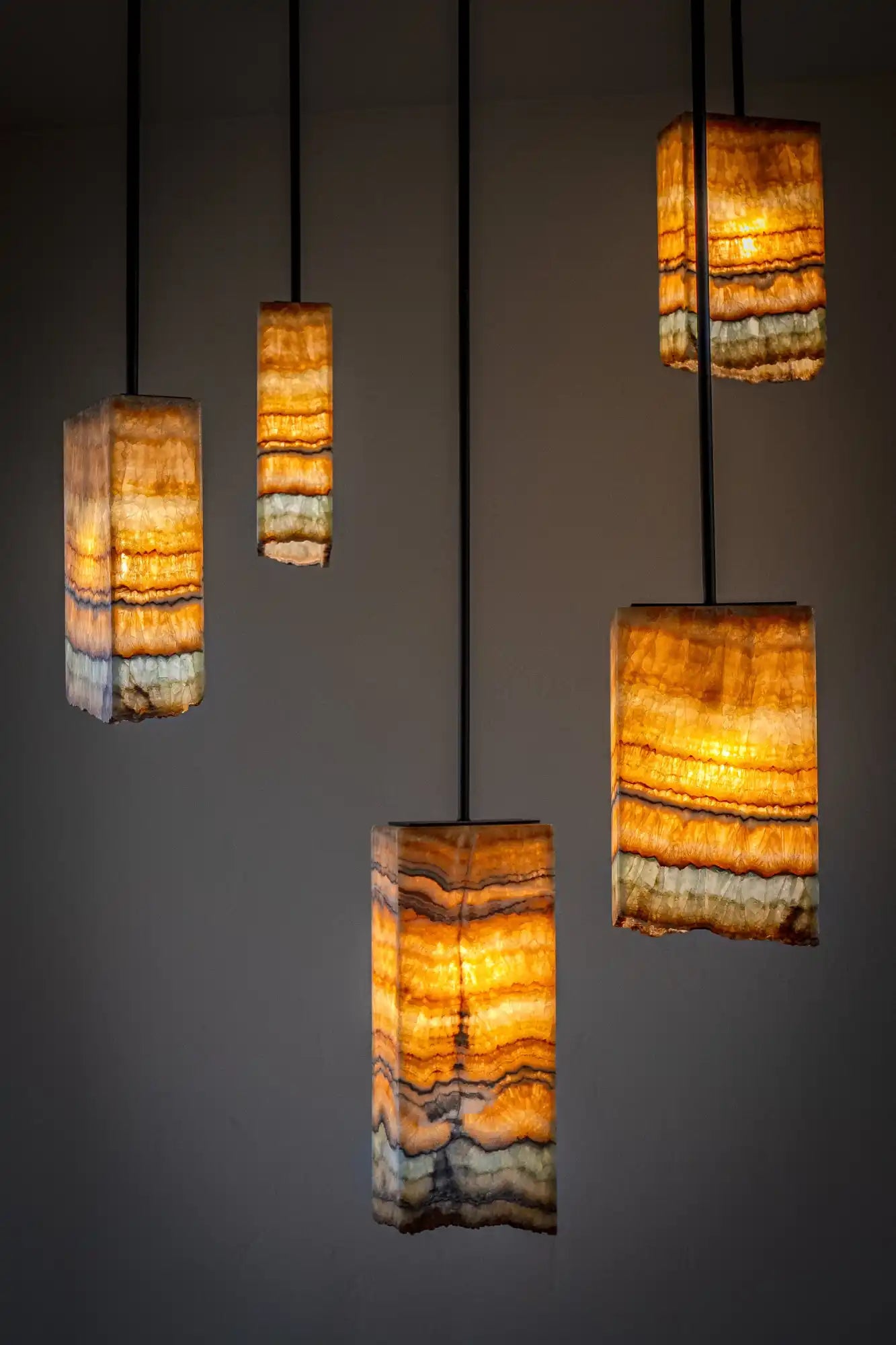 10 Stunning Onyx Lighting Pieces to Transform Any Room